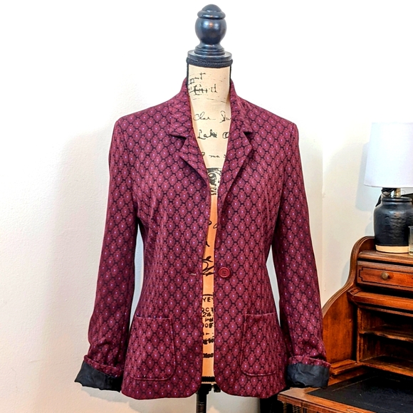 Blazer - Picture 5 of 7